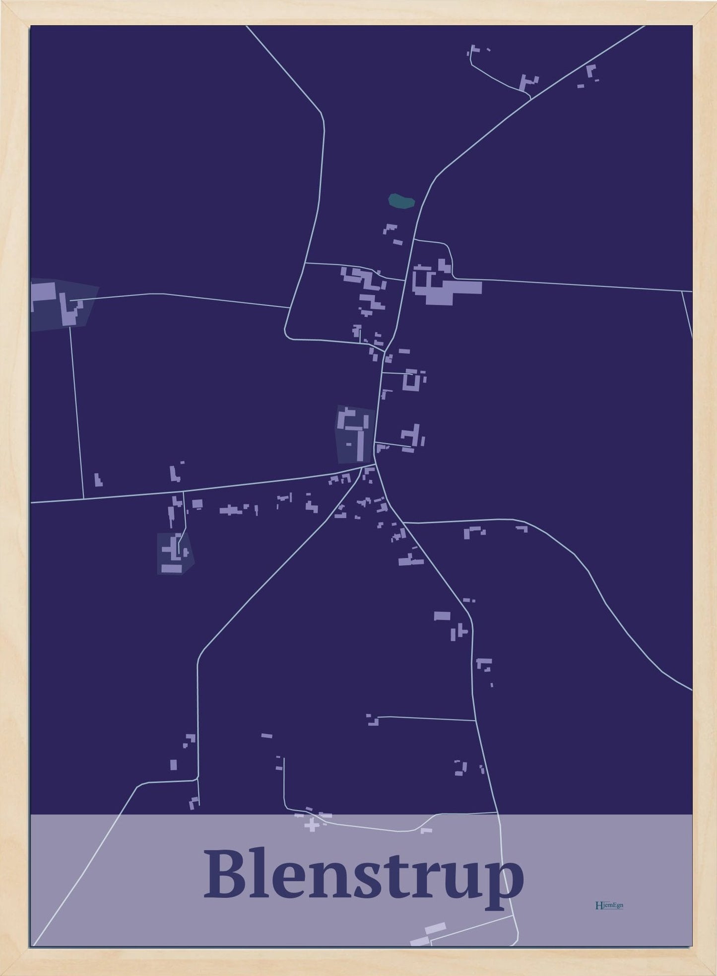 Blenstrup plakat i farve mørk lilla og HjemEgn.dk design firkantet. Design bykort for Blenstrup