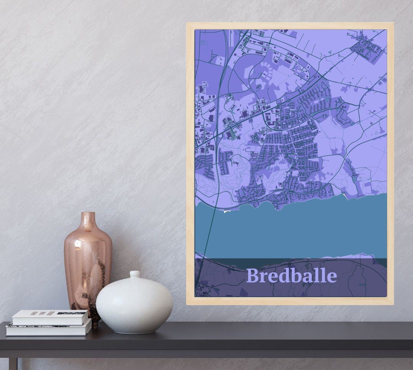 Bredballe plakat i farve og HjemEgn.dk design firkantet. Design bykort for Bredballe