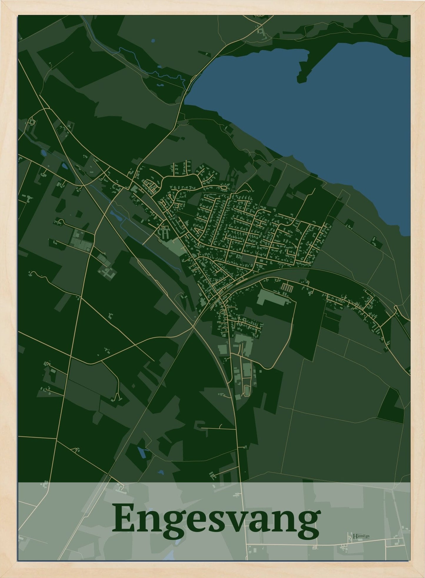 Engesvang plakat i farve mørk grøn og HjemEgn.dk design firkantet. Design bykort for Engesvang