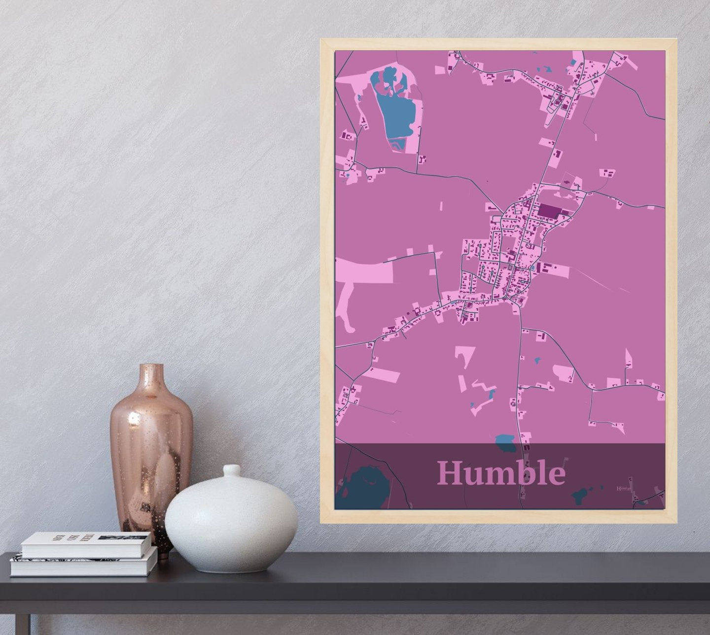 Humble plakat i farve og HjemEgn.dk design firkantet. Design bykort for Humble