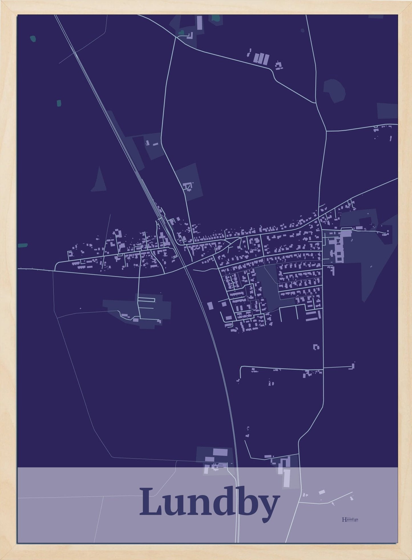 Lundby plakat i farve mørk lilla og HjemEgn.dk design firkantet. Design bykort for Lundby