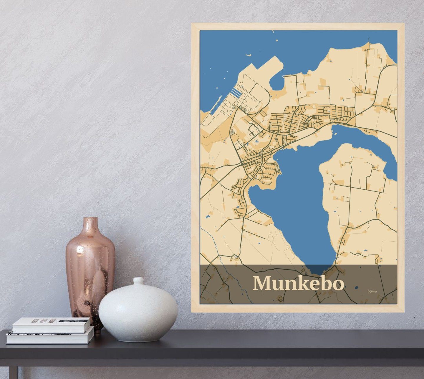 Munkebo plakat i farve og HjemEgn.dk design firkantet. Design bykort for Munkebo