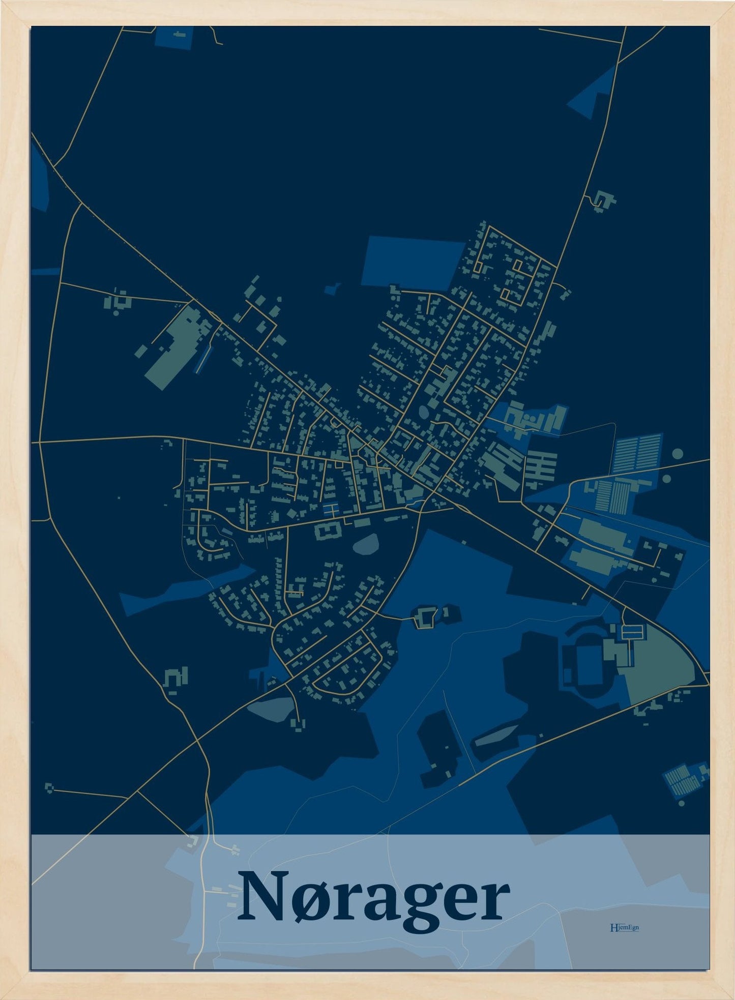 Nørager plakat i farve mørk blå og HjemEgn.dk design firkantet. Design bykort for Nørager