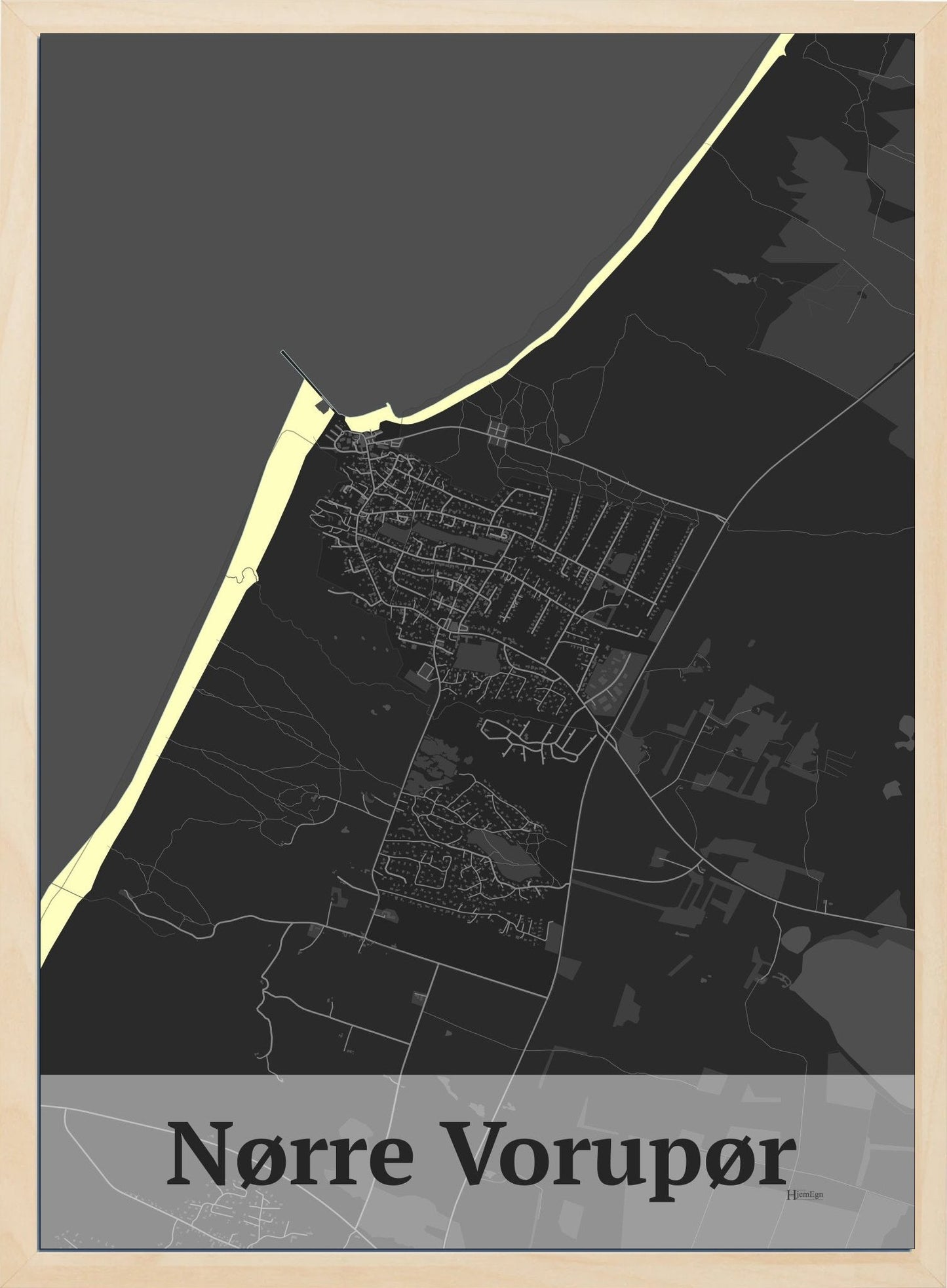 Nørre Vorupør plakat i farve mørk grå og HjemEgn.dk design firkantet. Design bykort for Nørre Vorupør