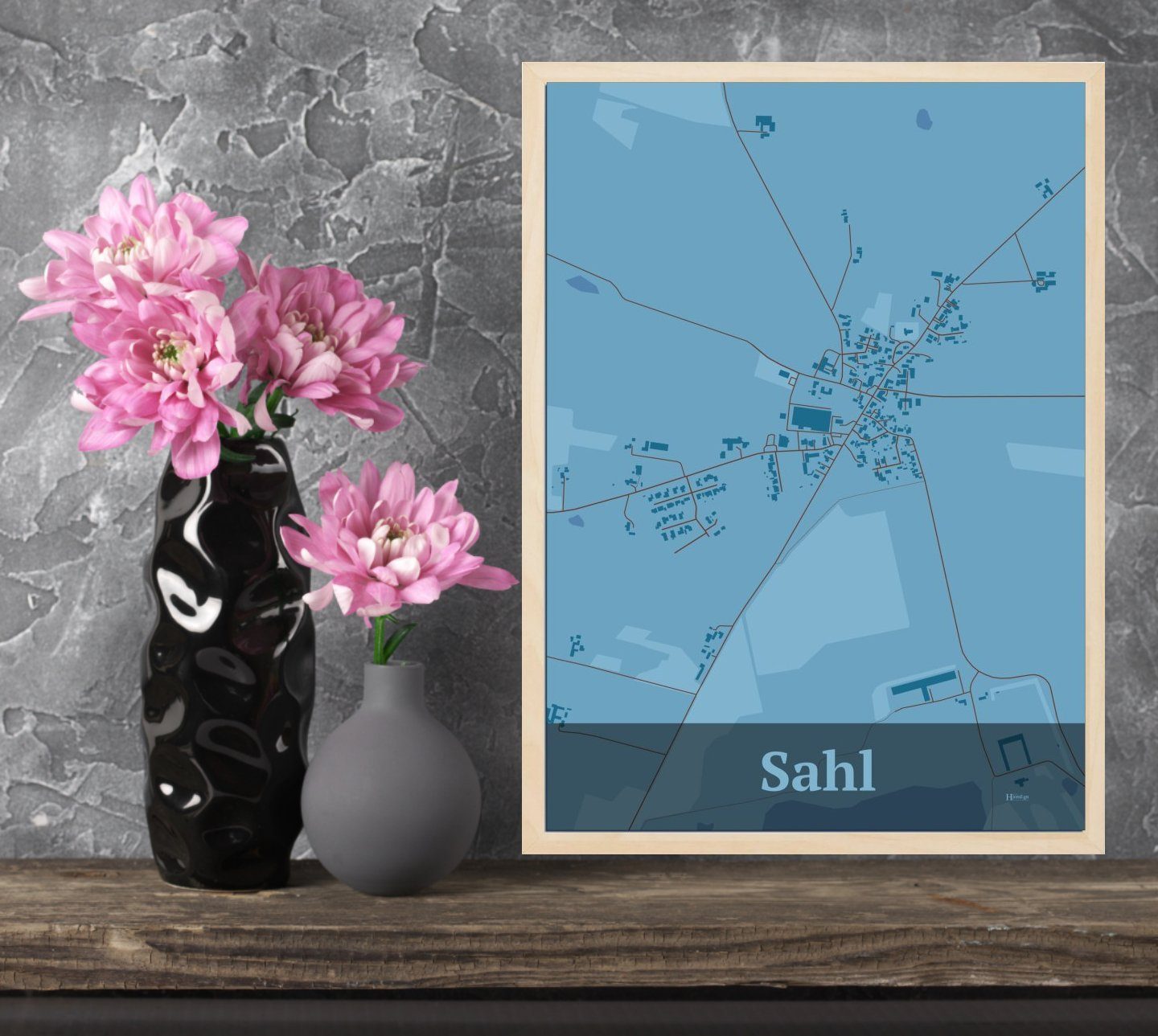 Sahl plakat i farve og HjemEgn.dk design firkantet. Design bykort for Sahl