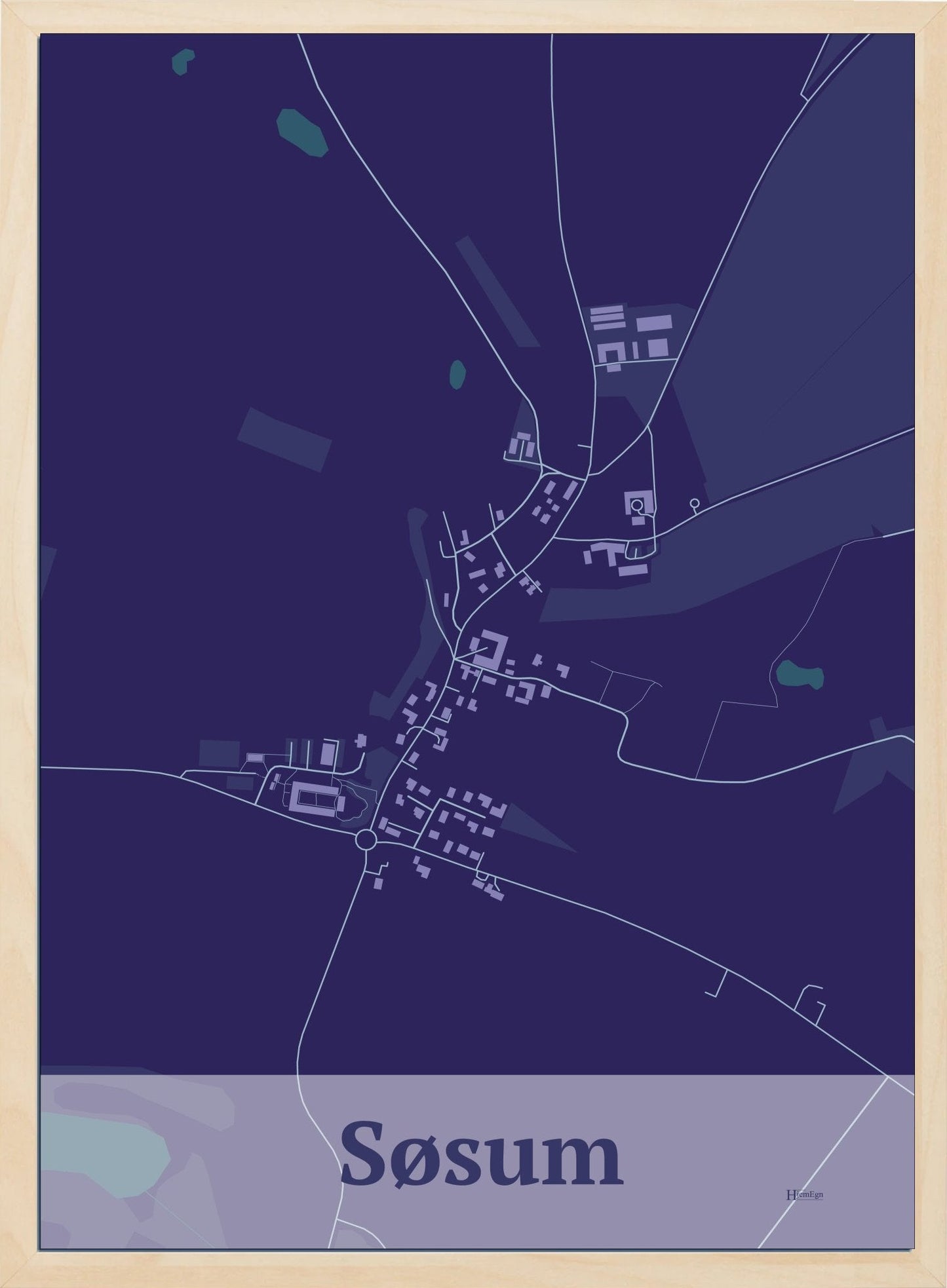 Søsum plakat i farve mørk lilla og HjemEgn.dk design firkantet. Design bykort for Søsum