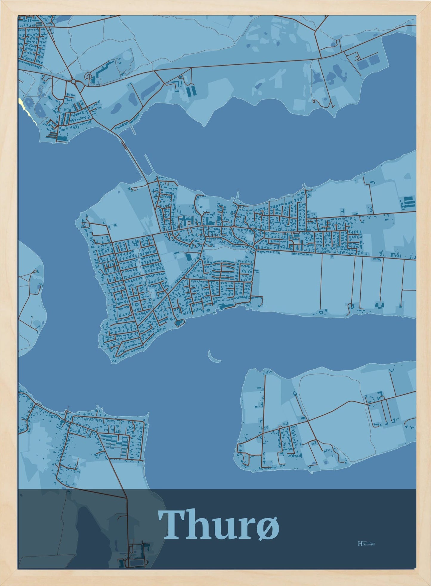 Thurø plakat i farve pastel blå og HjemEgn.dk design firkantet. Design bykort for Thurø