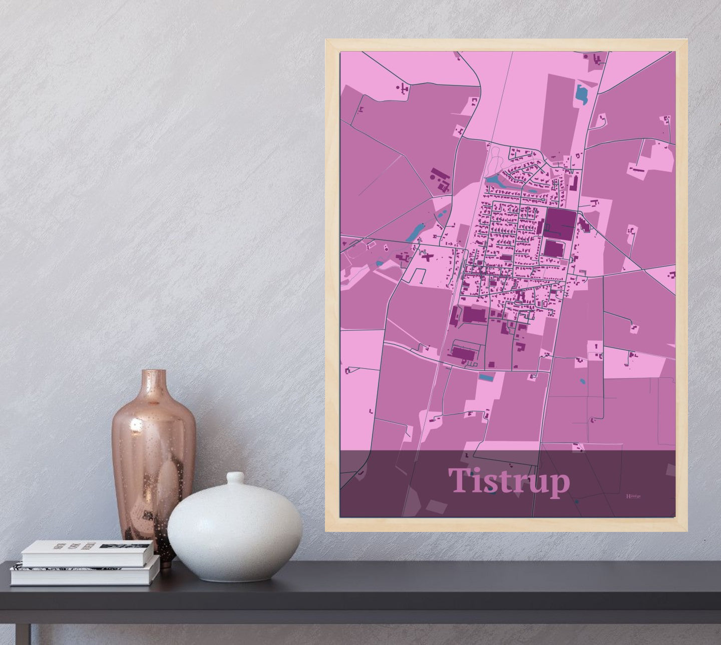 Tistrup plakat i farve og HjemEgn.dk design firkantet. Design bykort for Tistrup