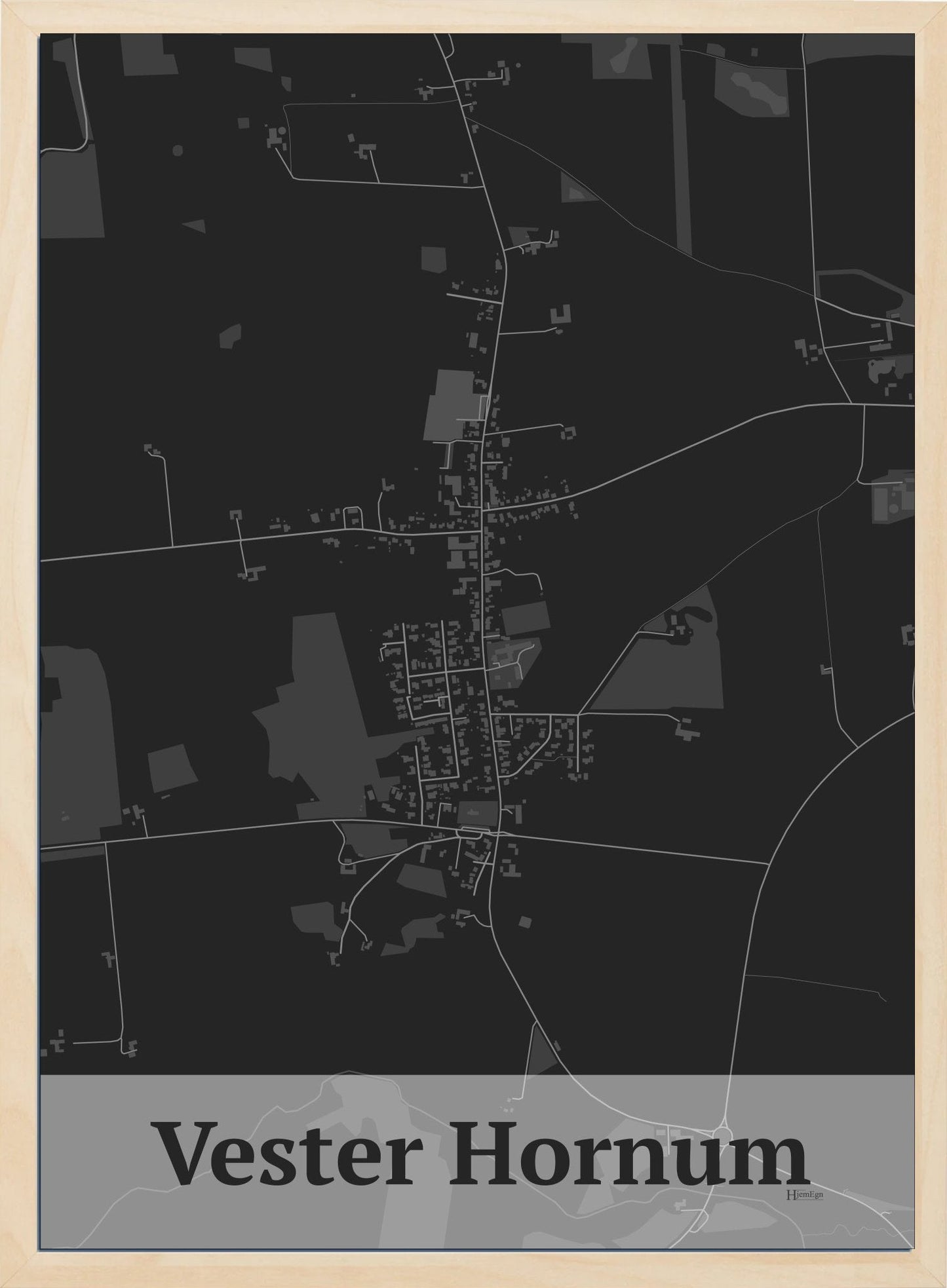 Vester Hornum plakat i farve mørk grå og HjemEgn.dk design firkantet. Design bykort for Vester Hornum