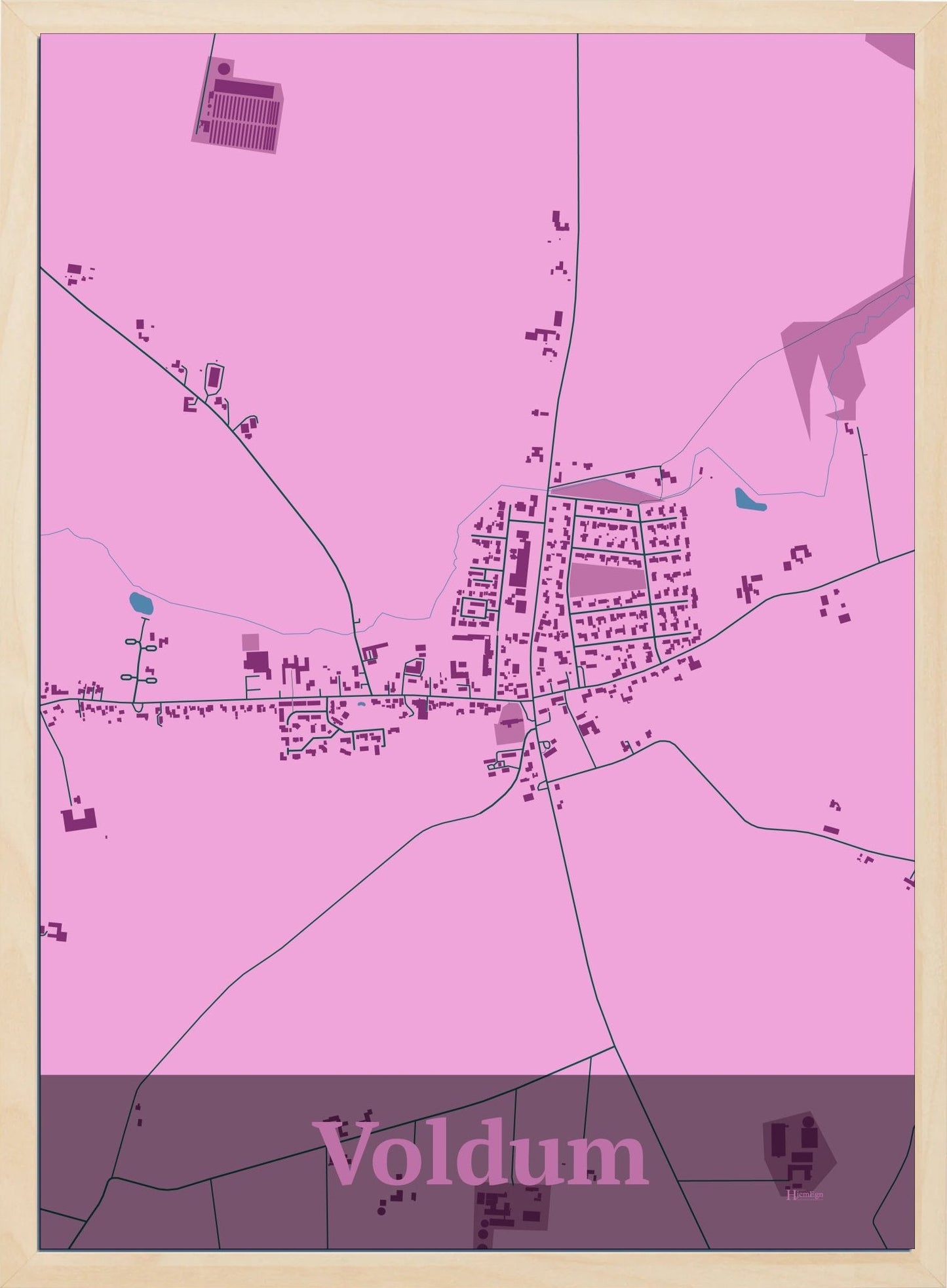 Voldum plakat i farve pastel rød og HjemEgn.dk design firkantet. Design bykort for Voldum