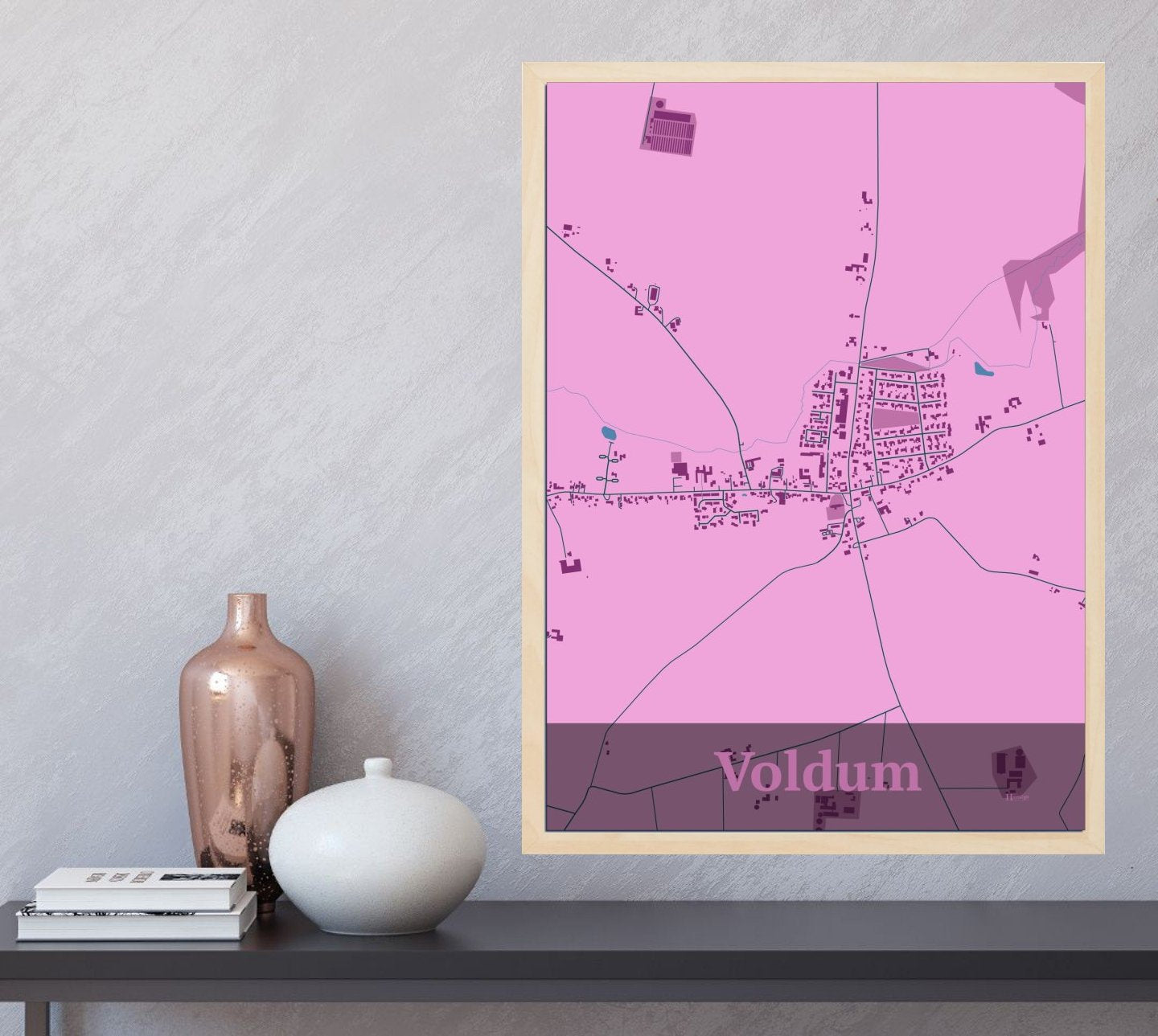 Voldum plakat i farve  og HjemEgn.dk design firkantet. Design bykort for Voldum