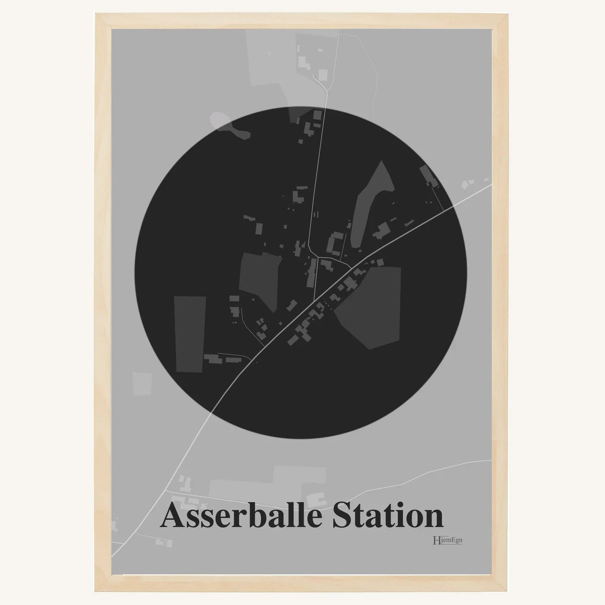 Asserballe Station plakat – Centrum 2026 – Mørk grå