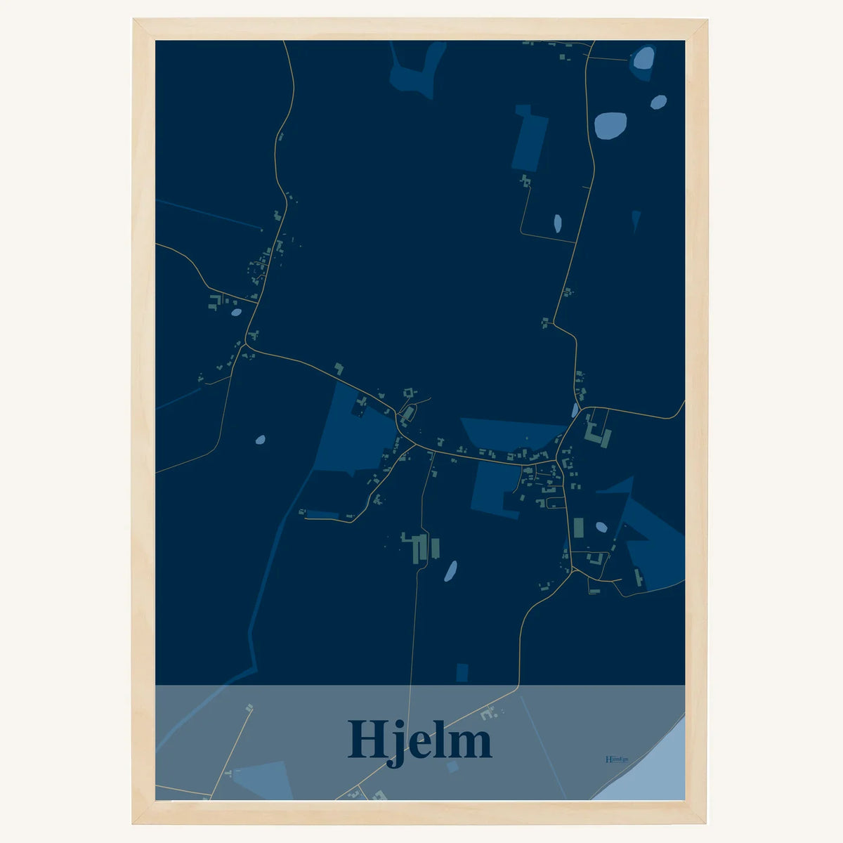 Hjelm plakat – Firkantet 2026 – Mørk blå