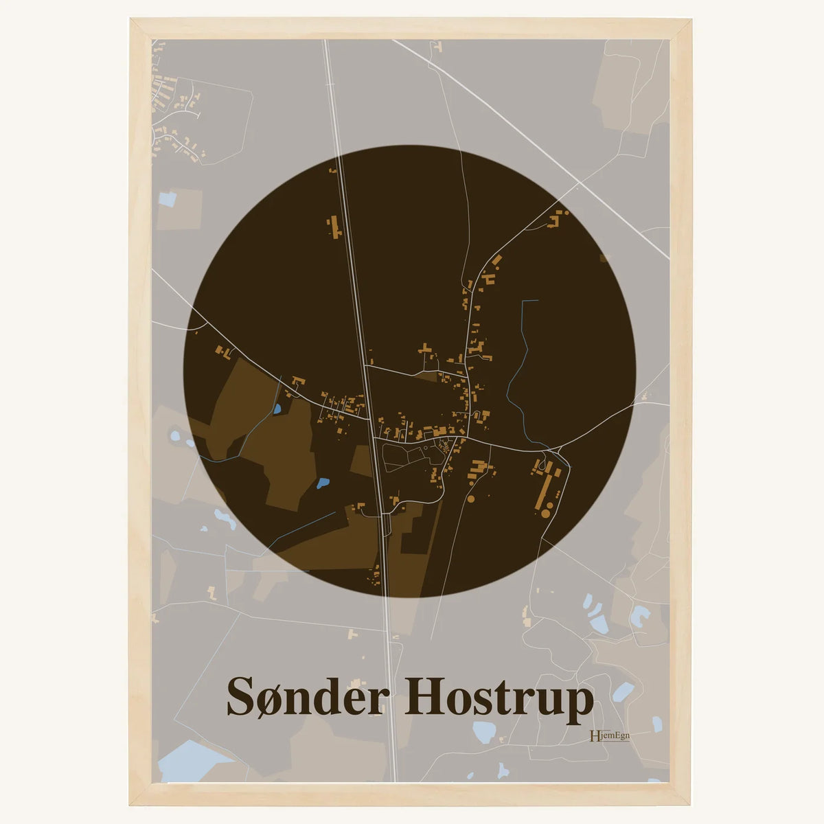 Sønder Hostrup plakat – Centrum 2026 – Mørk brun