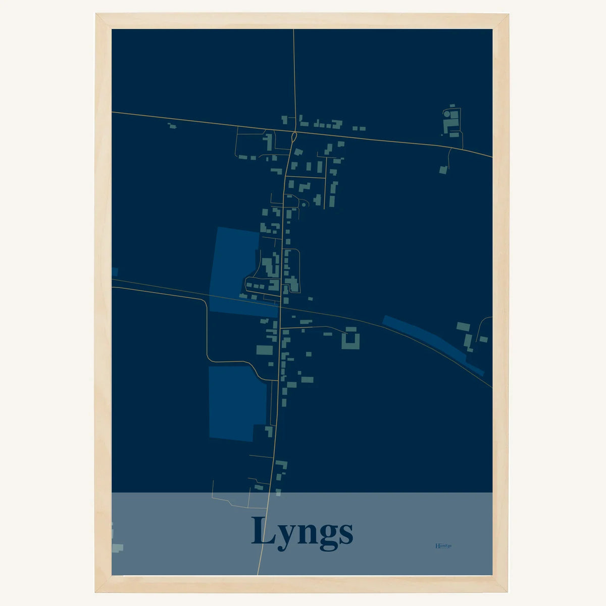 Lyngs plakat – Firkantet 2026 – Mørk blå