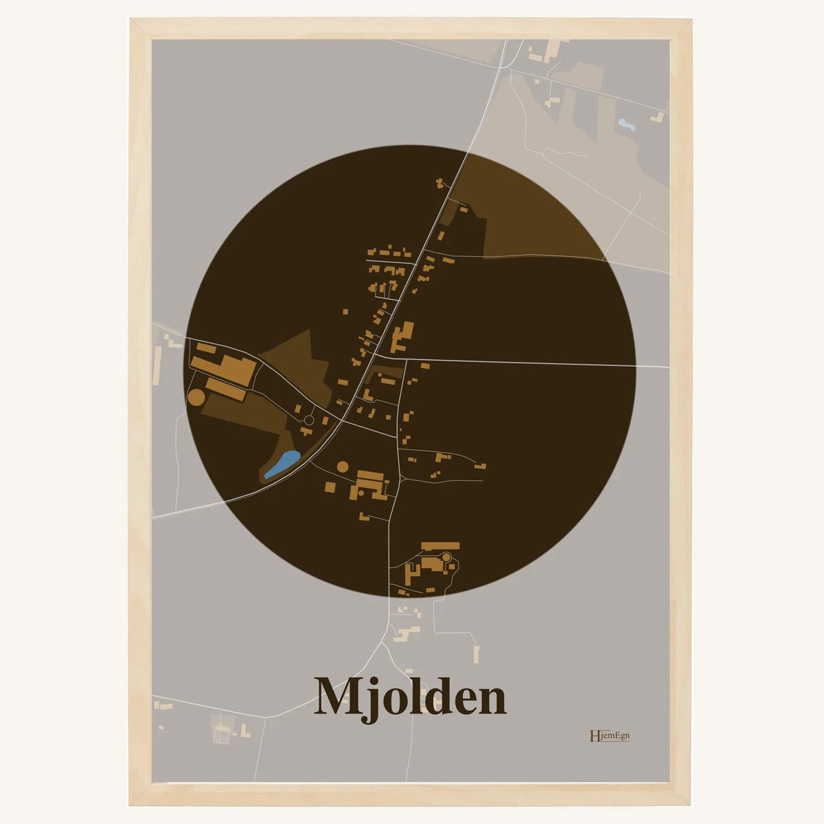Mjolden plakat – Centrum 2026 – Mørk brun