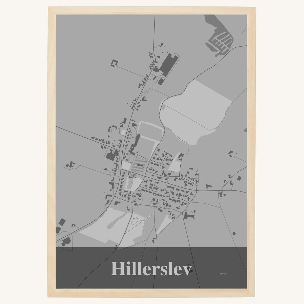 Hillerslev plakat – Firkantet 2026 – Lys pastel grå