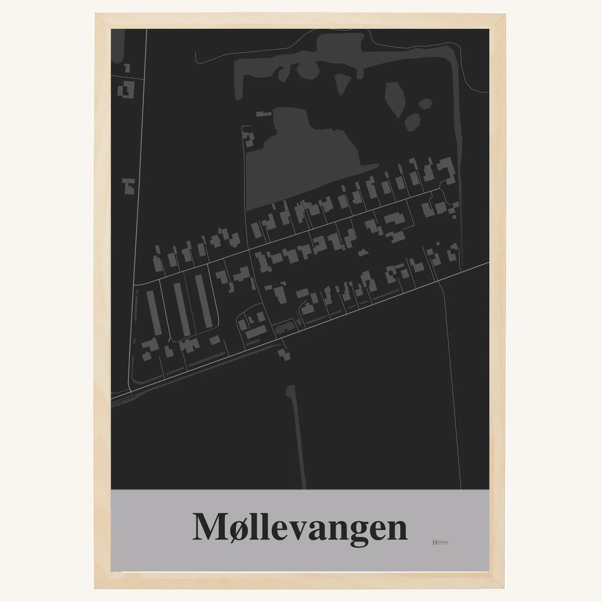 Møllevangen plakat – Firkantet 2026 – Mørk grå