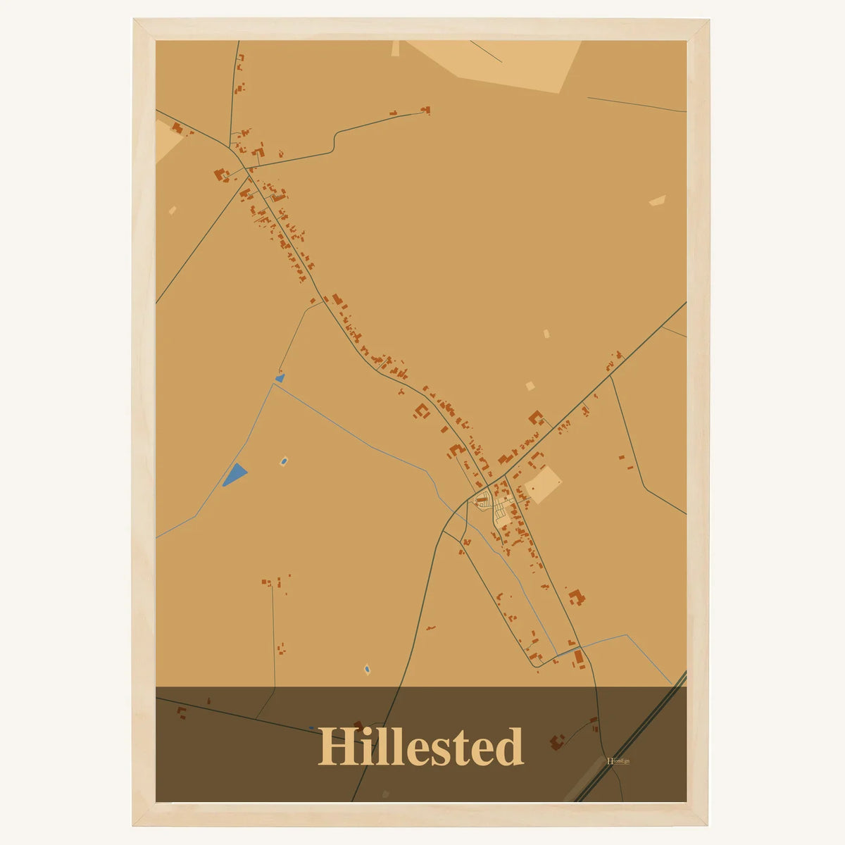 Hillested plakat – Firkantet 2026 – Lys pastel brun
