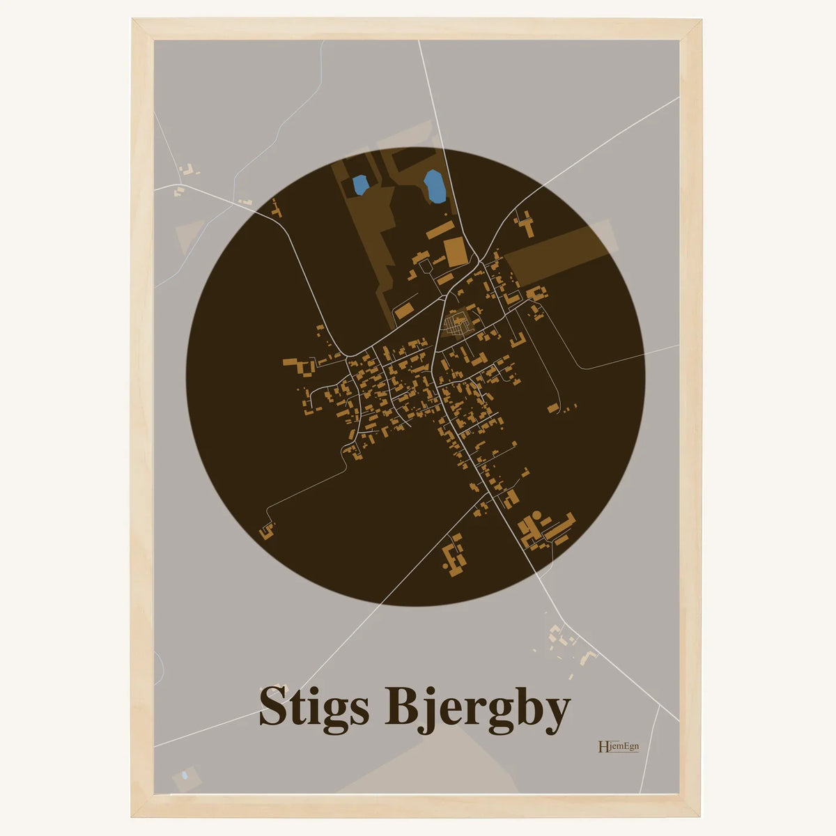 Stigs Bjergby plakat – Centrum 2026 – Mørk brun