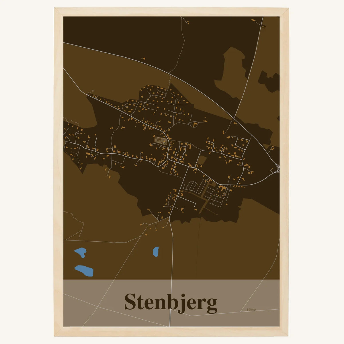 Stenbjerg plakat – Firkantet 2026 – Mørk brun