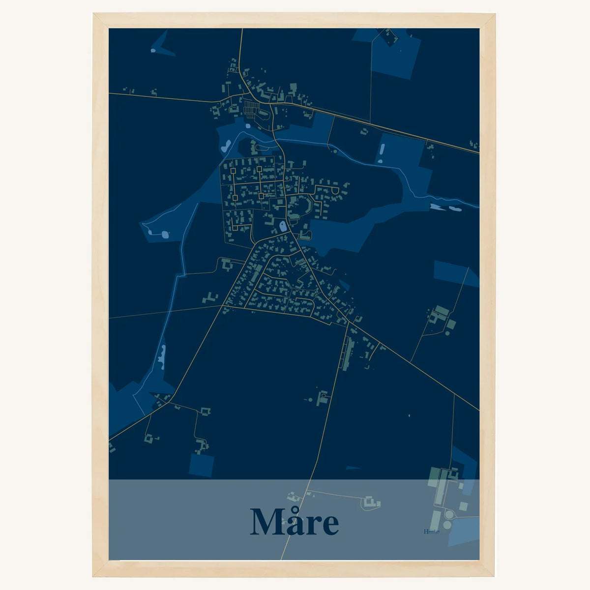 Måre plakat – Firkantet 2026 – Mørk blå