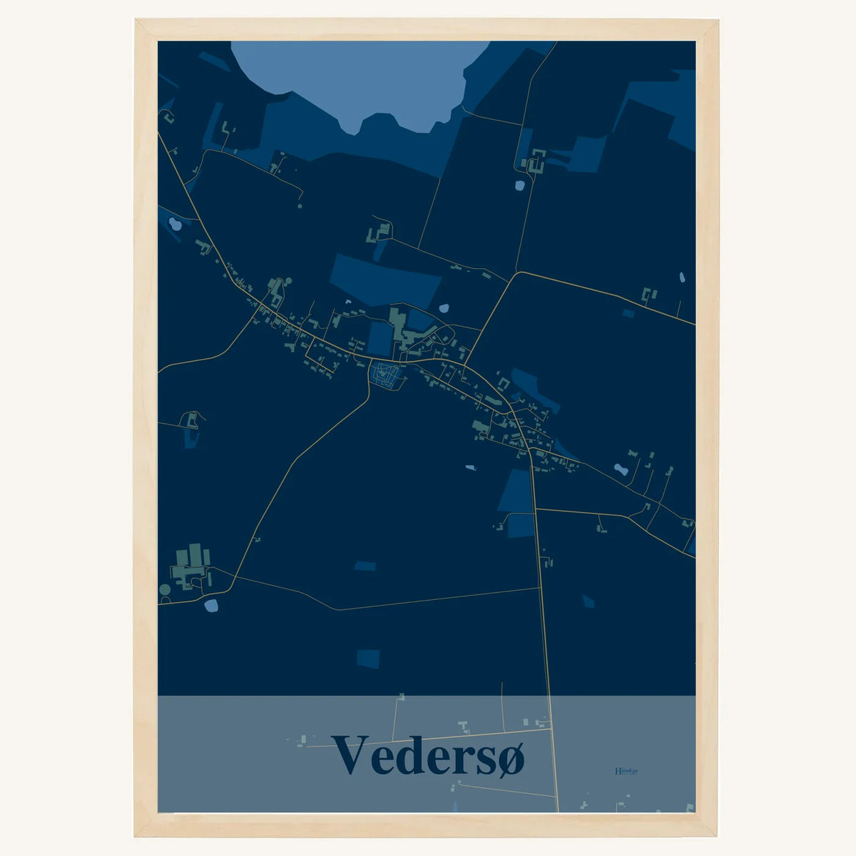 Vedersø plakat – Firkantet 2026 – Mørk blå