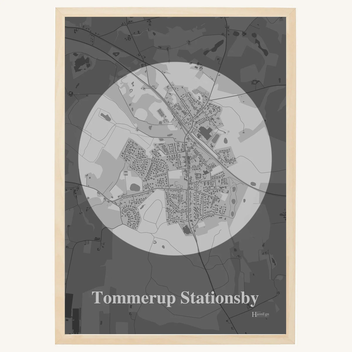 Tommerup Stationsby plakat – Centrum 2026 – Lys pastel grå