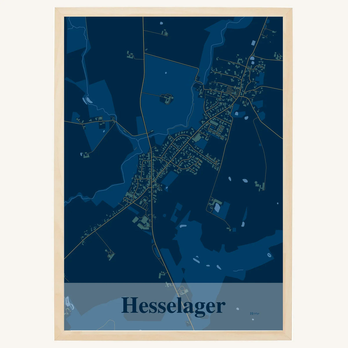 Hesselager plakat – Firkantet 2026 – Mørk blå