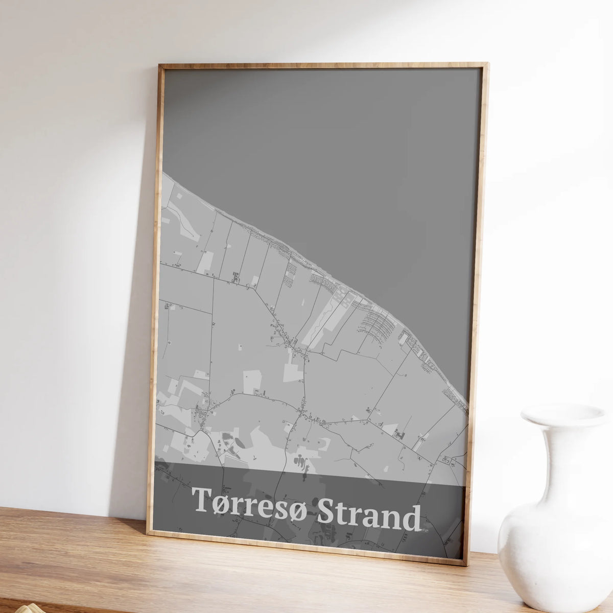 Tørresø Strand plakat – Firkantet 2026