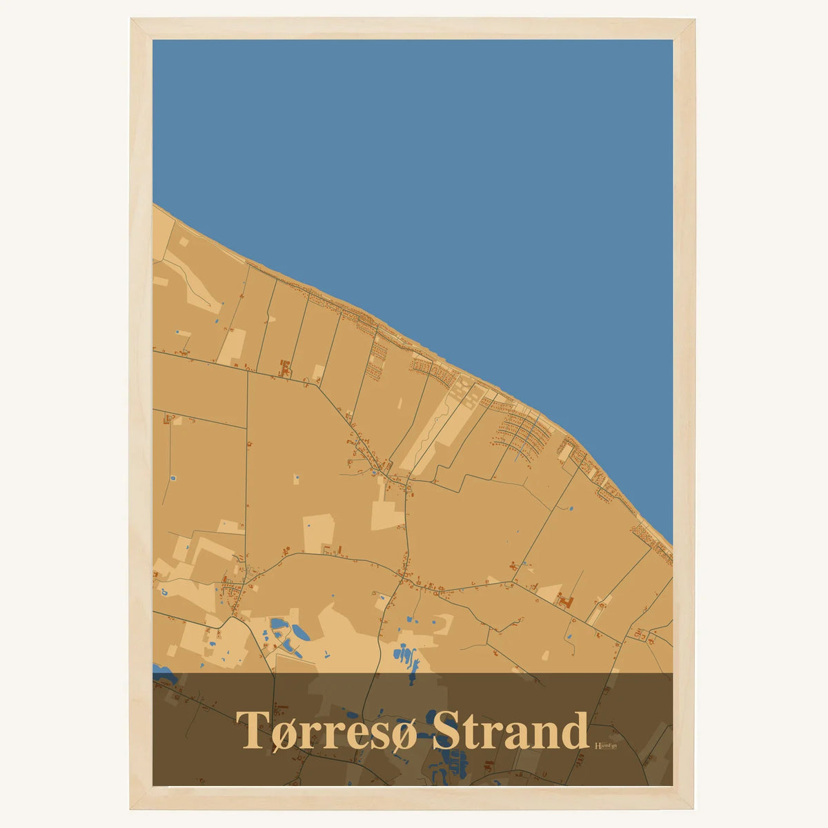 Tørresø Strand plakat – Firkantet 2026 – Lys pastel brun