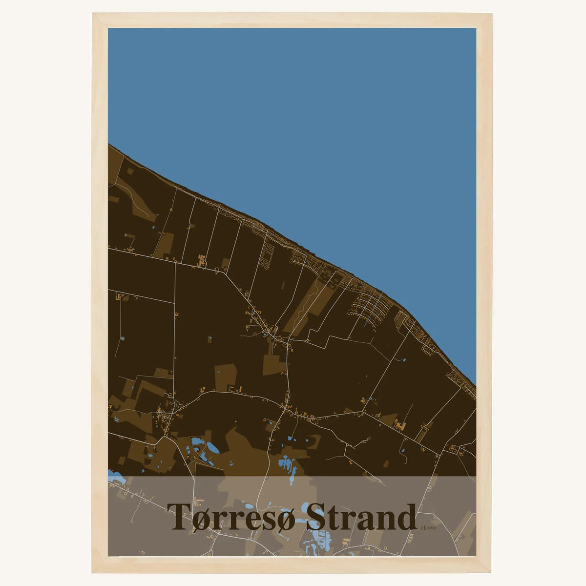 Tørresø Strand plakat – Firkantet 2026 – Mørk brun