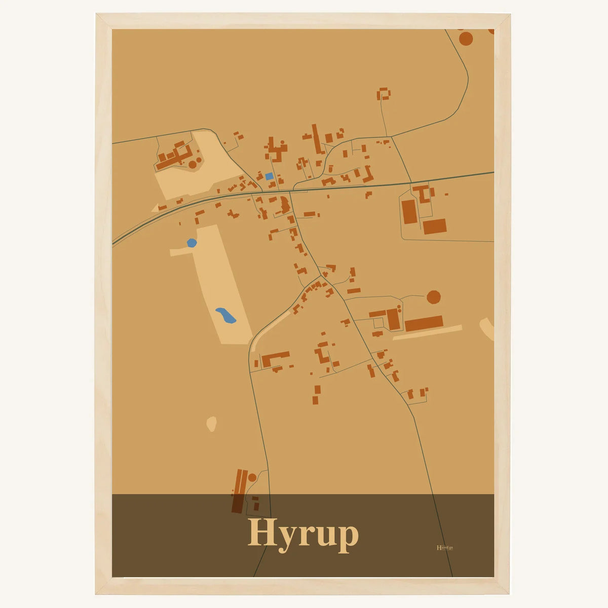 Hyrup plakat – Firkantet 2026 – Lys pastel brun