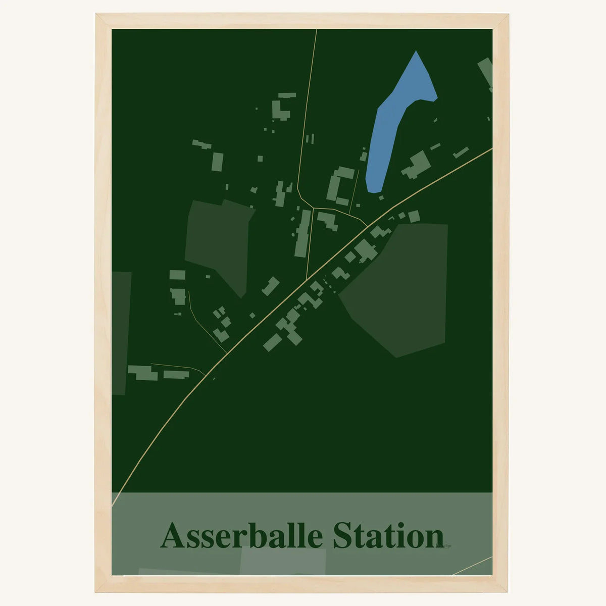 Asserballe Station plakat – Firkantet 2026 – Mørk grøn