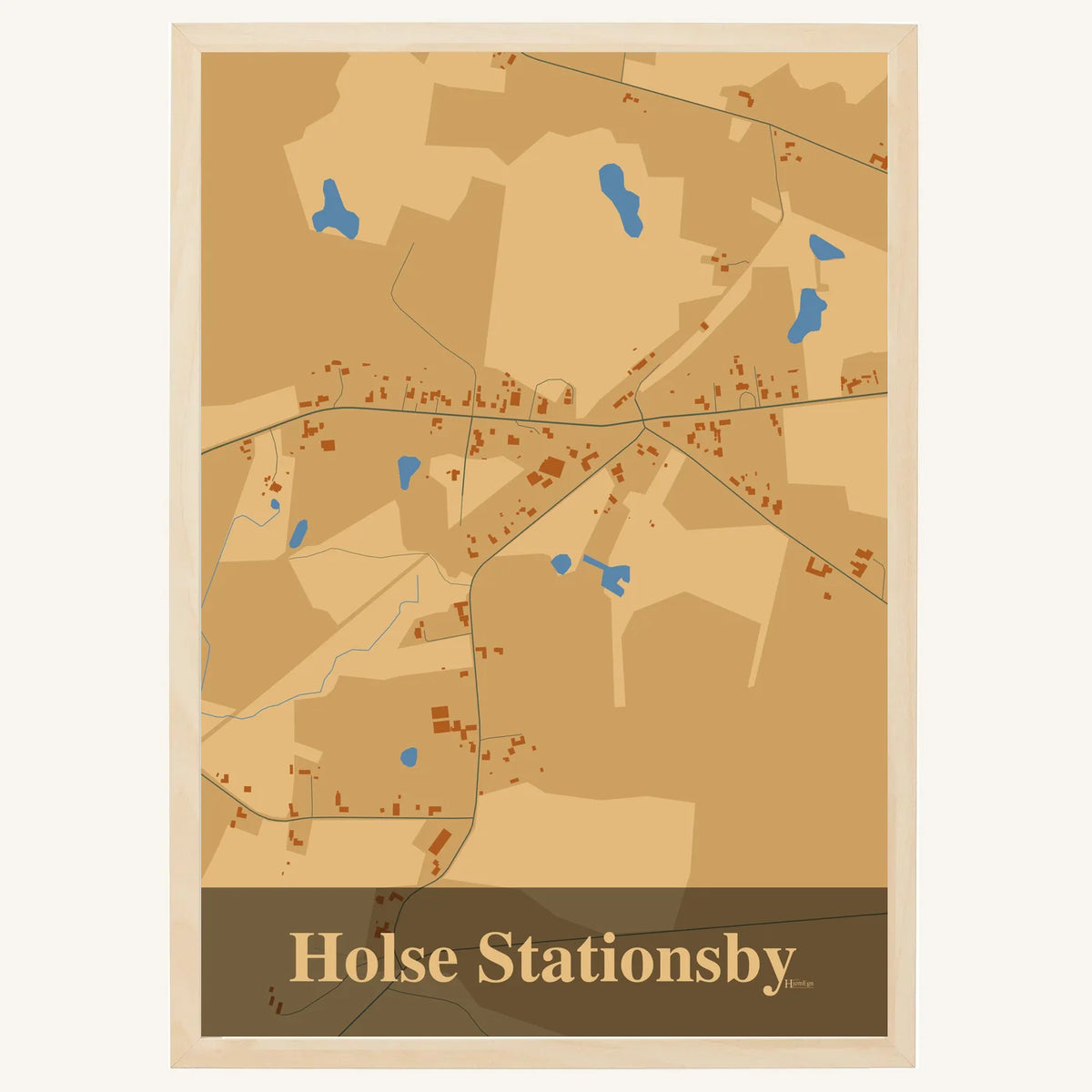 Holse Stationsby plakat – Firkantet 2026 – Lys pastel brun