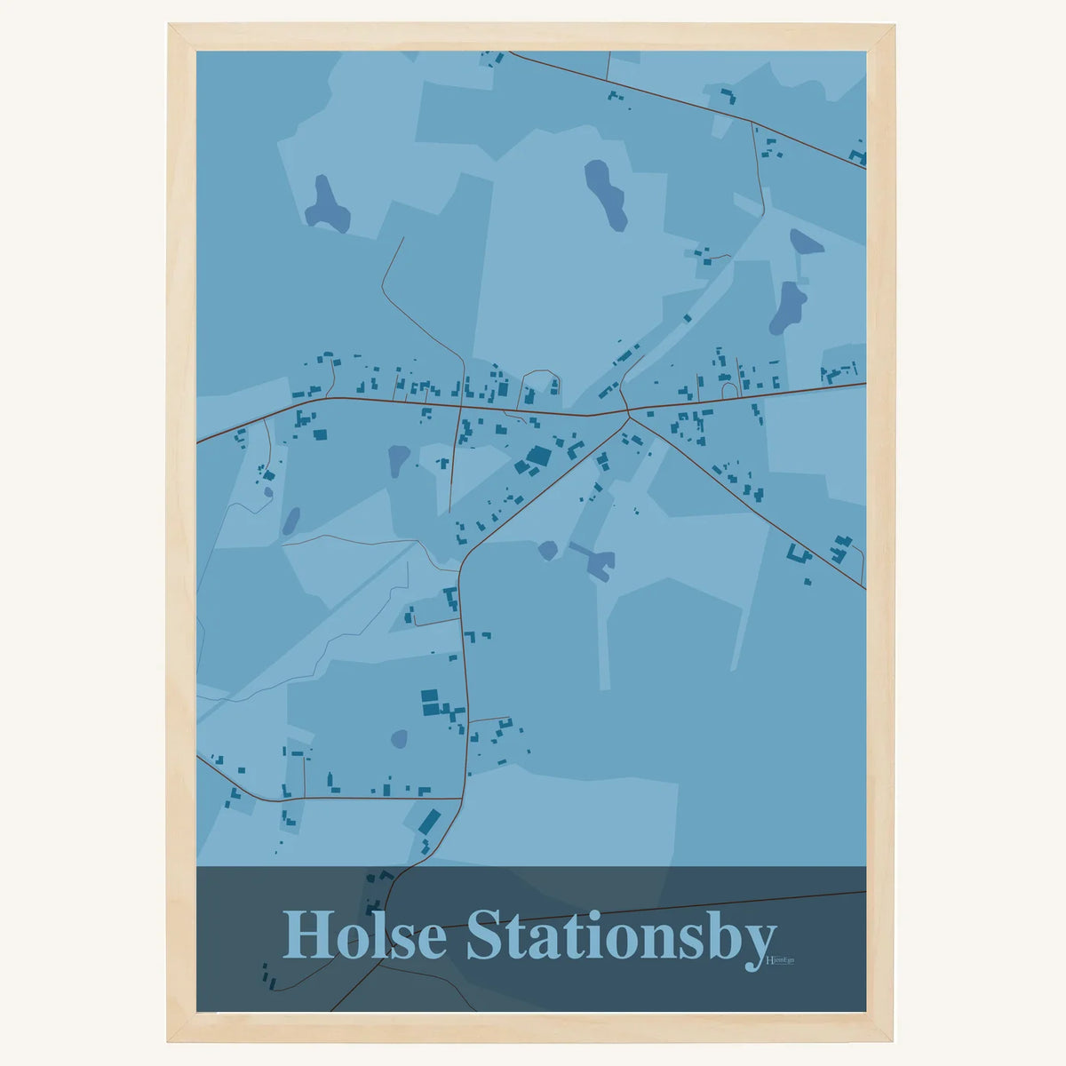 Holse Stationsby plakat – Firkantet 2026 – Lys pastel blå