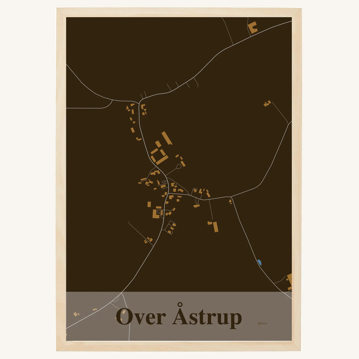Over Åstrup plakat – Firkantet 2026 – Mørk brun
