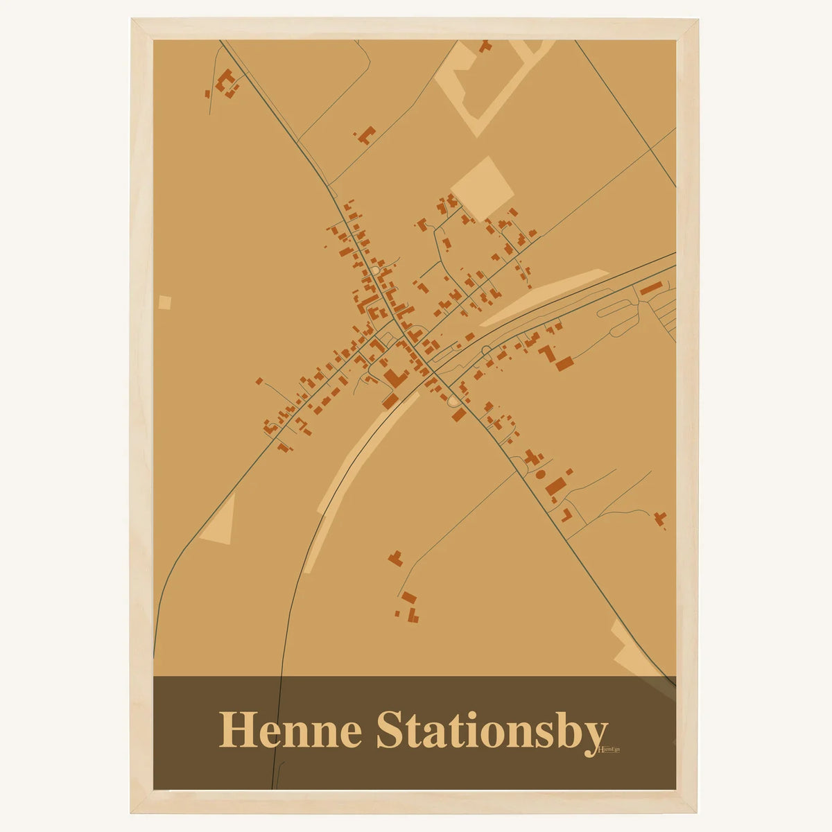 Henne Stationsby plakat – Firkantet 2026 – Lys pastel brun