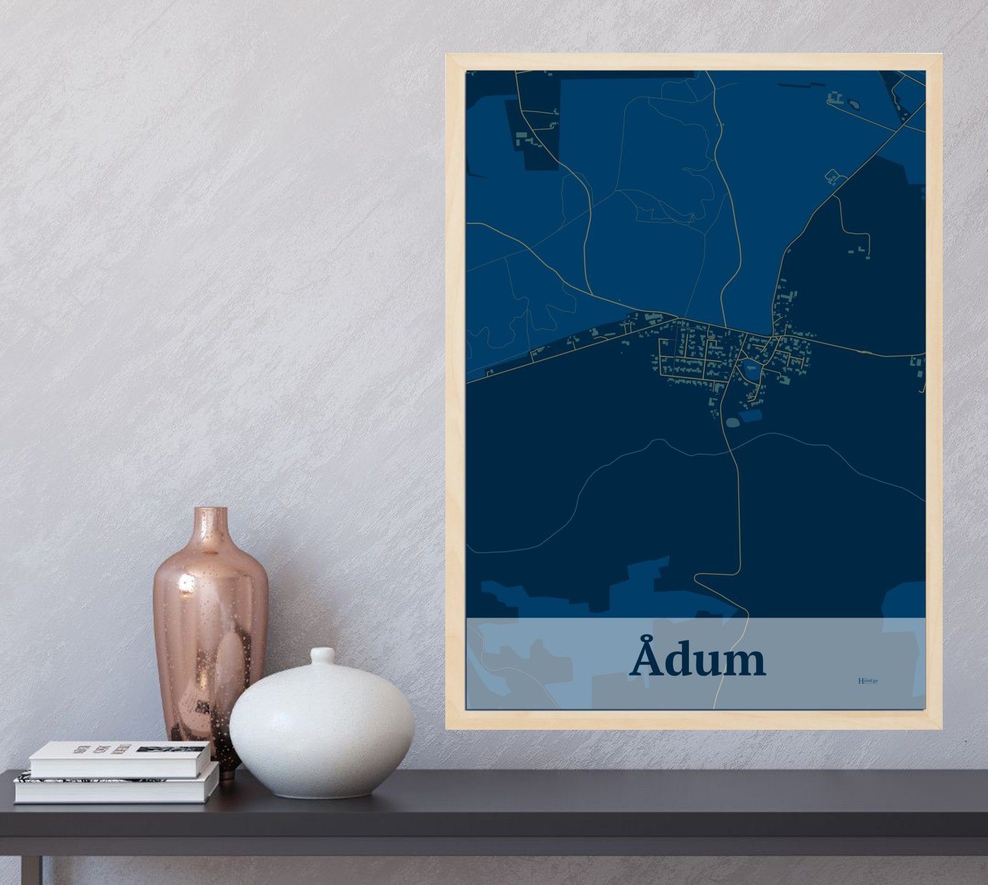 Ådum plakat i farve  og HjemEgn.dk design firkantet. Design bykort for Ådum