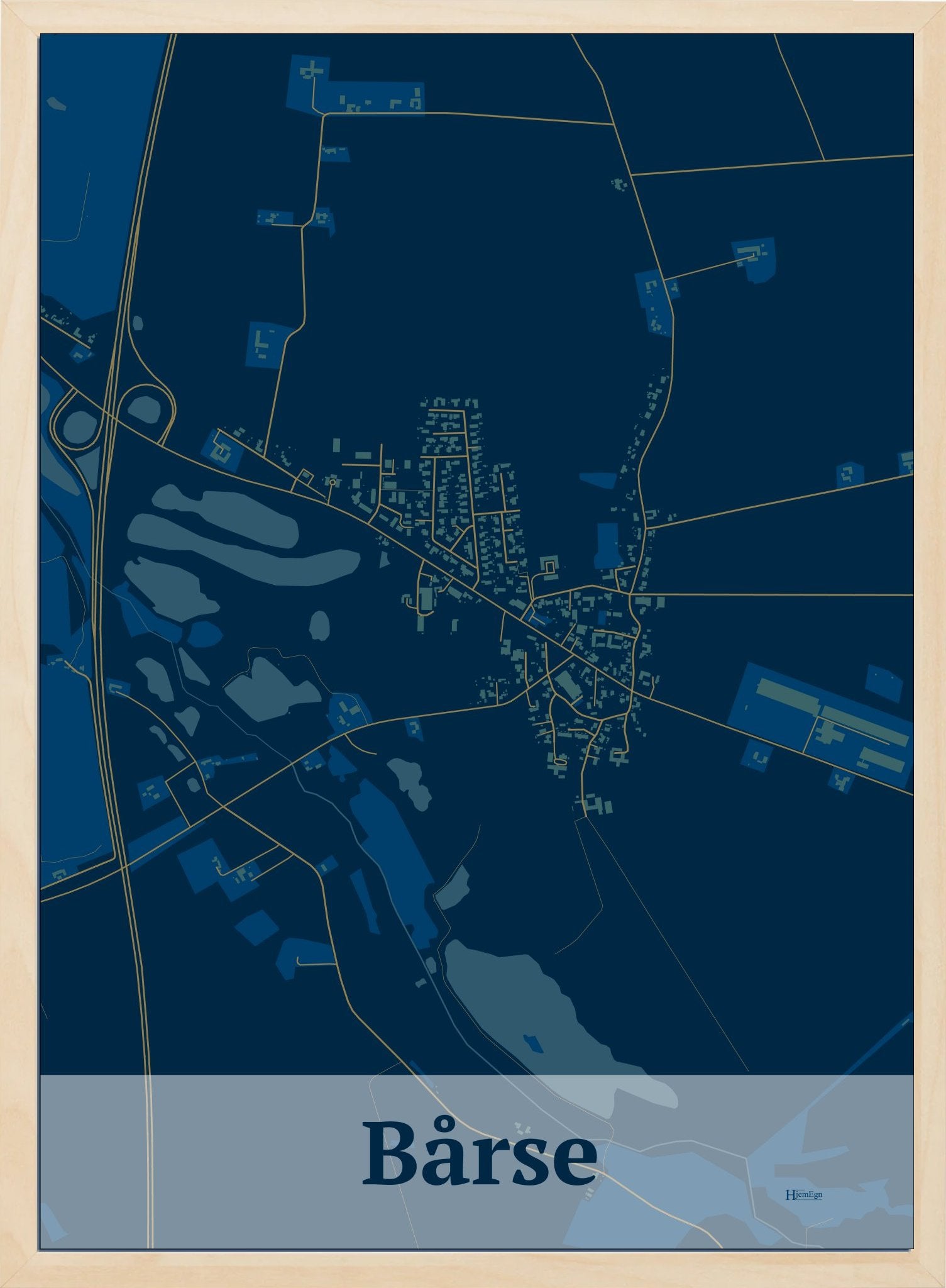 Bårse plakat i farve mørk blå og HjemEgn.dk design firkantet. Design bykort for Bårse
