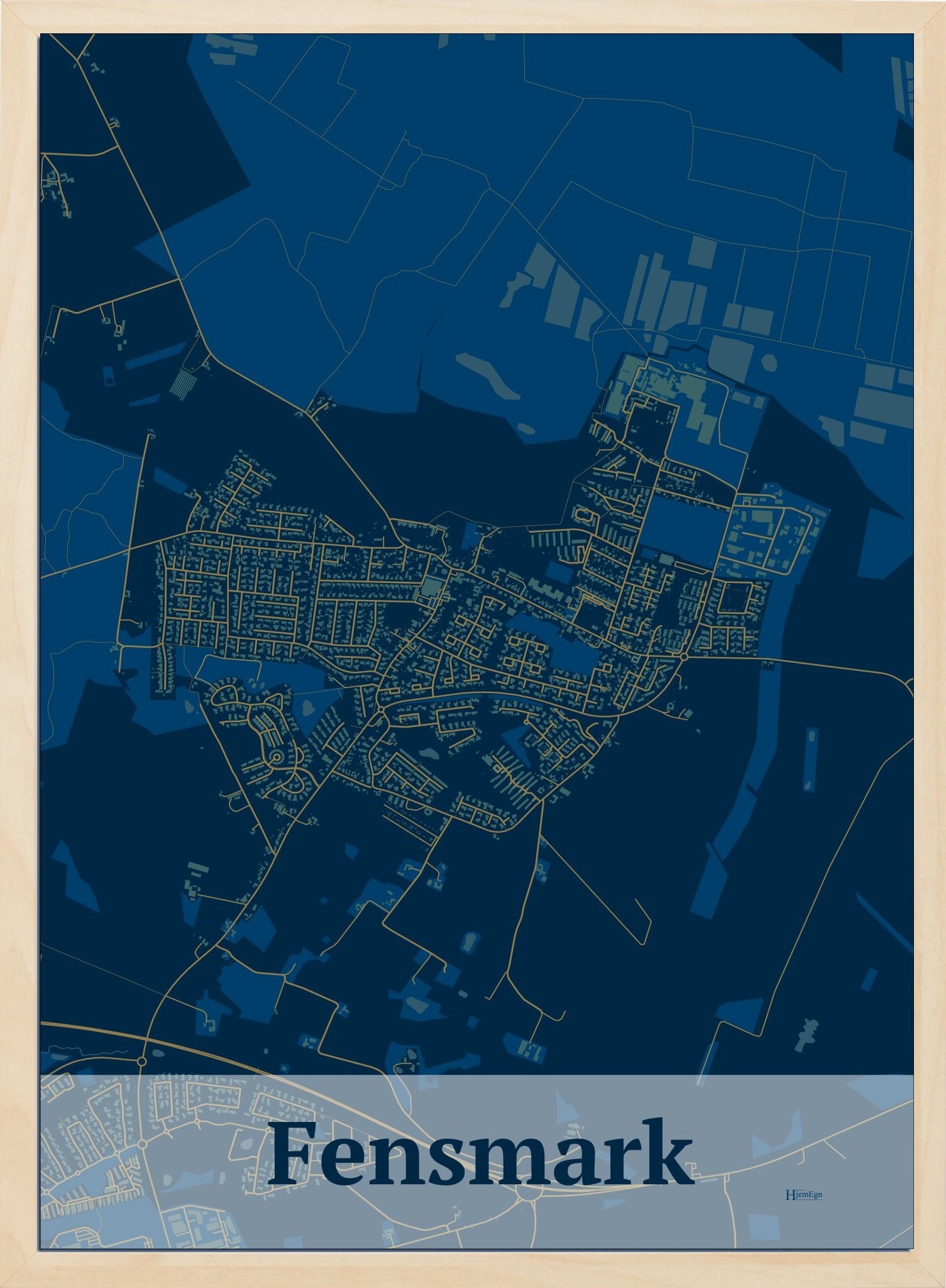 Fensmark plakat i farve mørk blå og HjemEgn.dk design firkantet. Design bykort for Fensmark