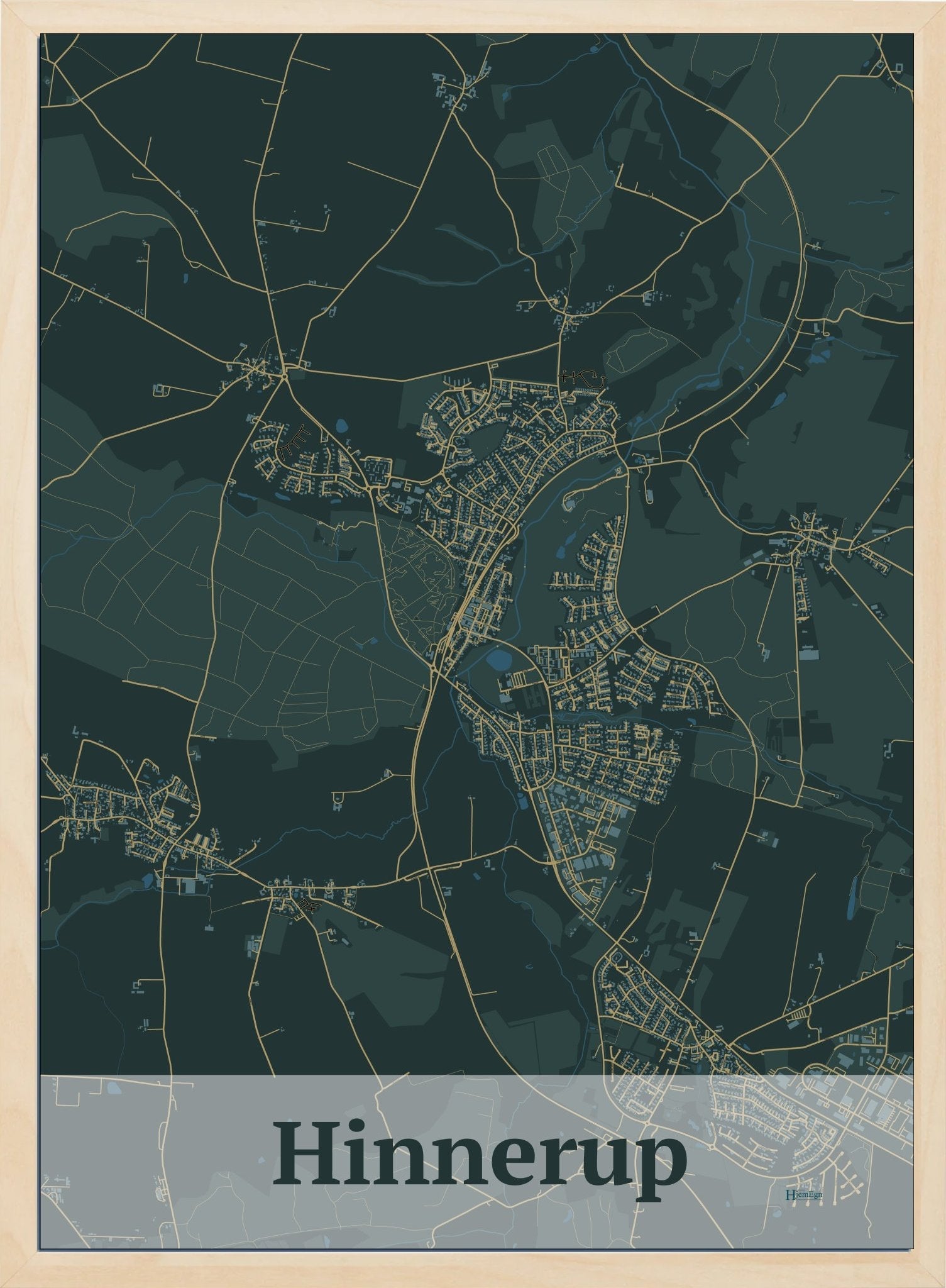Hinnerup plakat i farve mørk grøn og HjemEgn.dk design firkantet. Design bykort for Hinnerup
