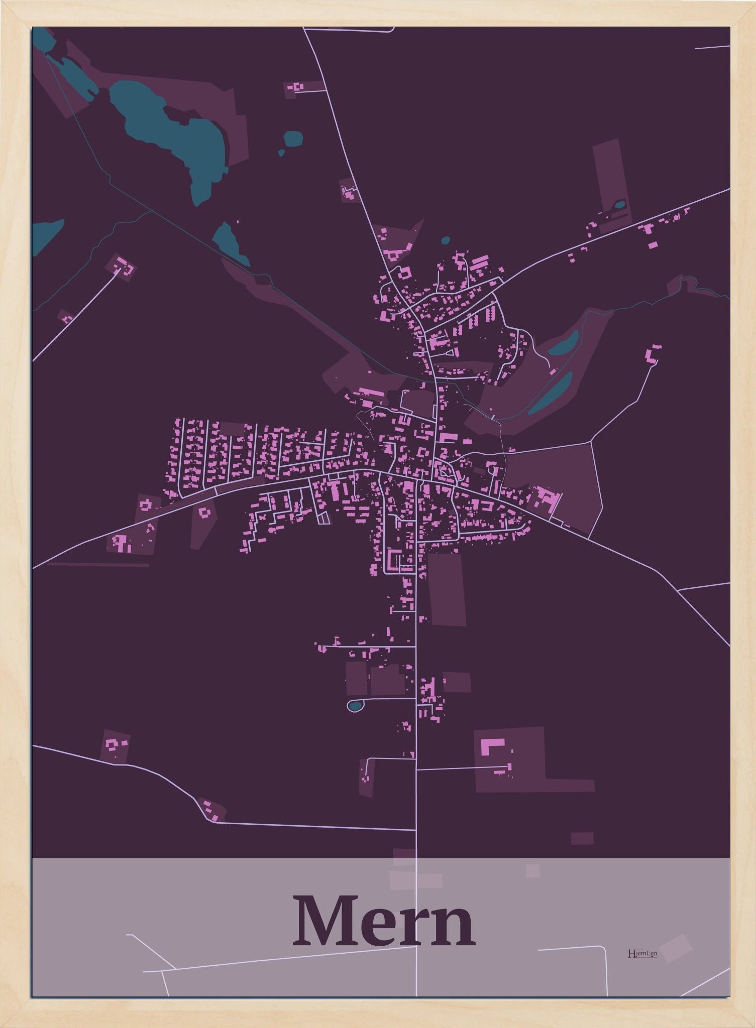 Mern plakat i farve mørk rød og HjemEgn.dk design firkantet. Design bykort for Mern