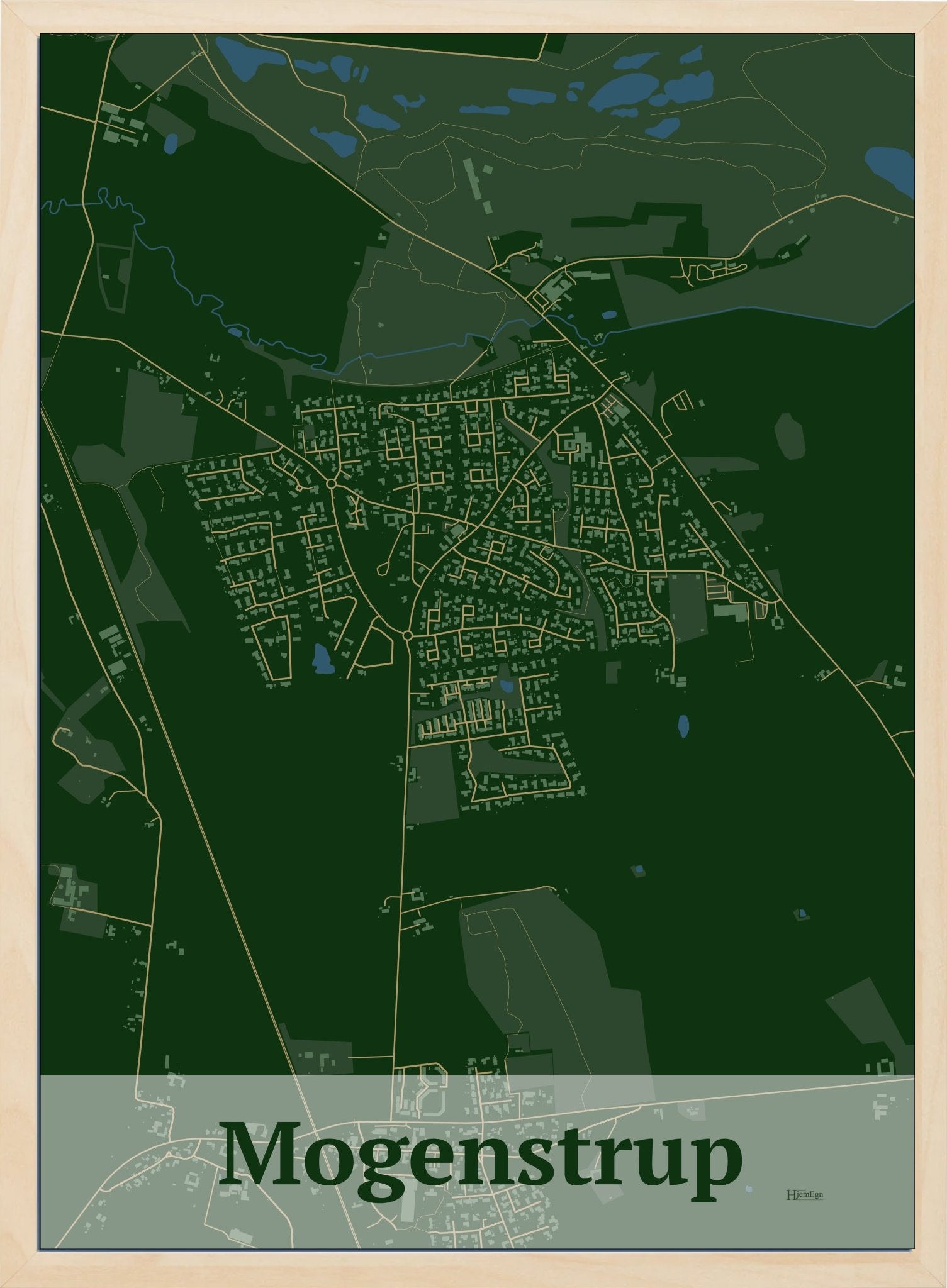 Mogenstrup plakat i farve mørk grøn og HjemEgn.dk design firkantet. Design bykort for Mogenstrup