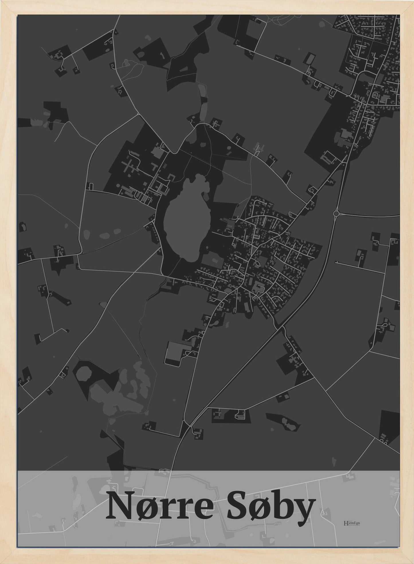 Nørre Søby plakat i  mørk grå og HjemEgn.dk design firkantet. Design bykort for Nørre Søby