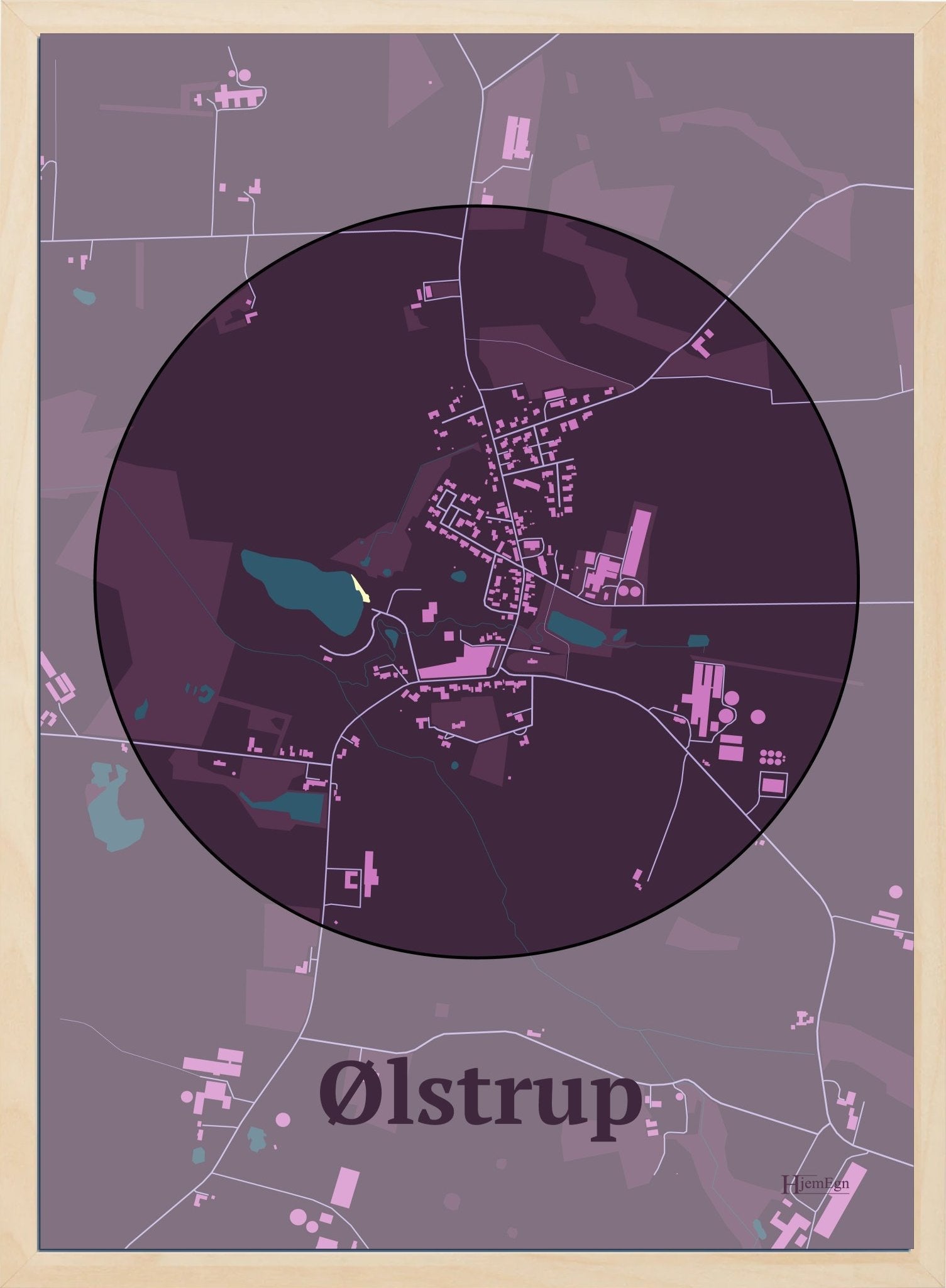 Ølstrup plakat i farve mørk rød og HjemEgn.dk design centrum. Design bykort for Ølstrup