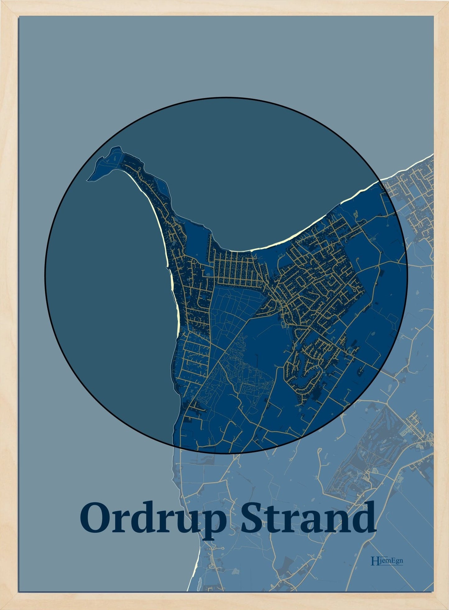 Ordrup Strand plakat i farve mørk blå og HjemEgn.dk design centrum. Design bykort for Ordrup Strand