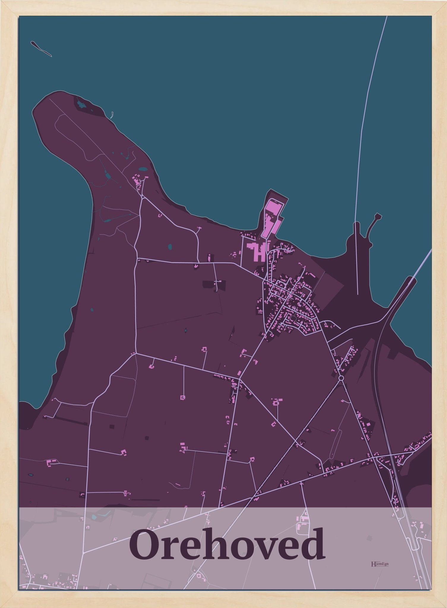 Orehoved plakat i farve mørk rød og HjemEgn.dk design firkantet. Design bykort for Orehoved