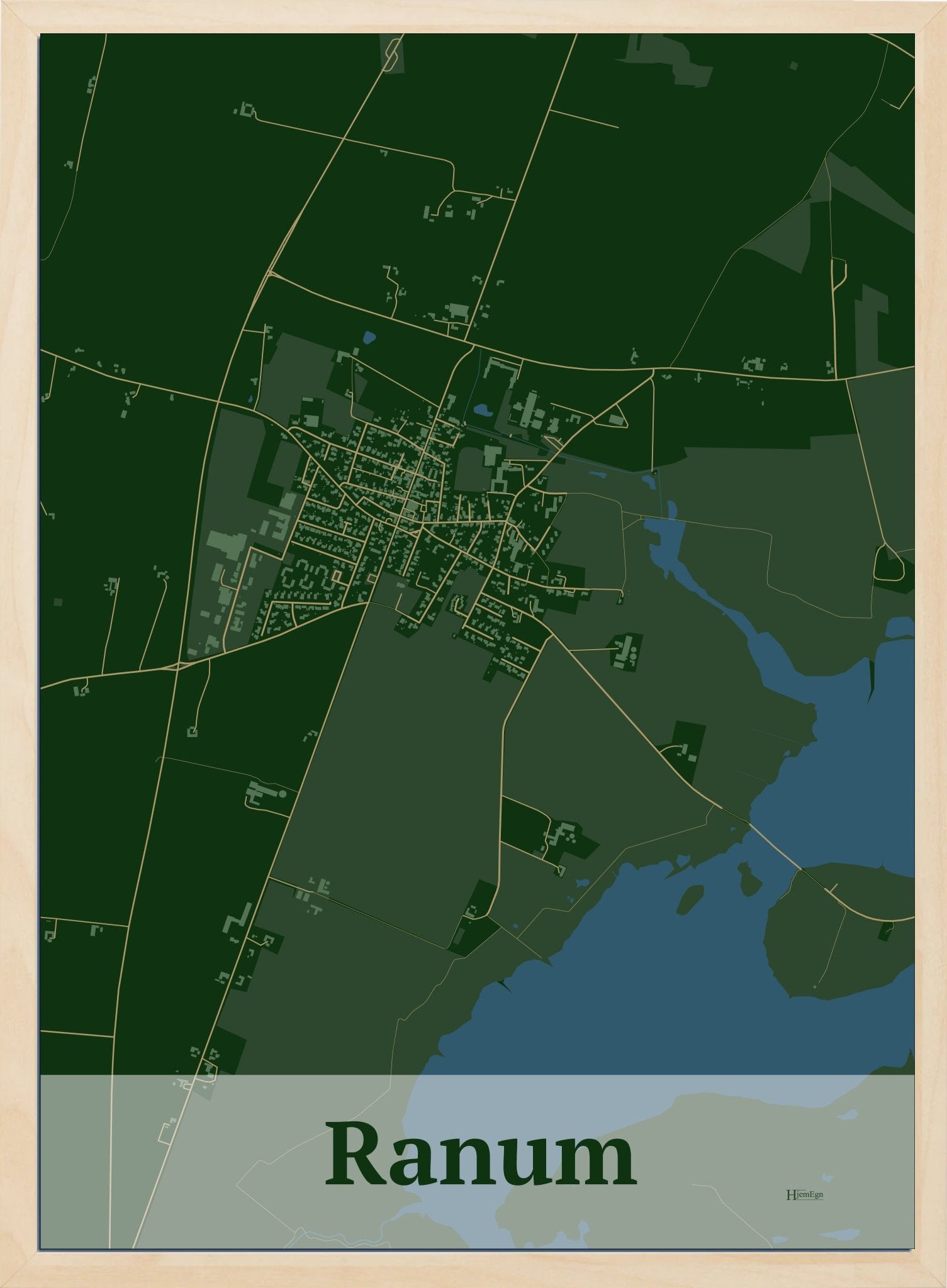 Ranum plakat i farve mørk grøn og HjemEgn.dk design firkantet. Design bykort for Ranum