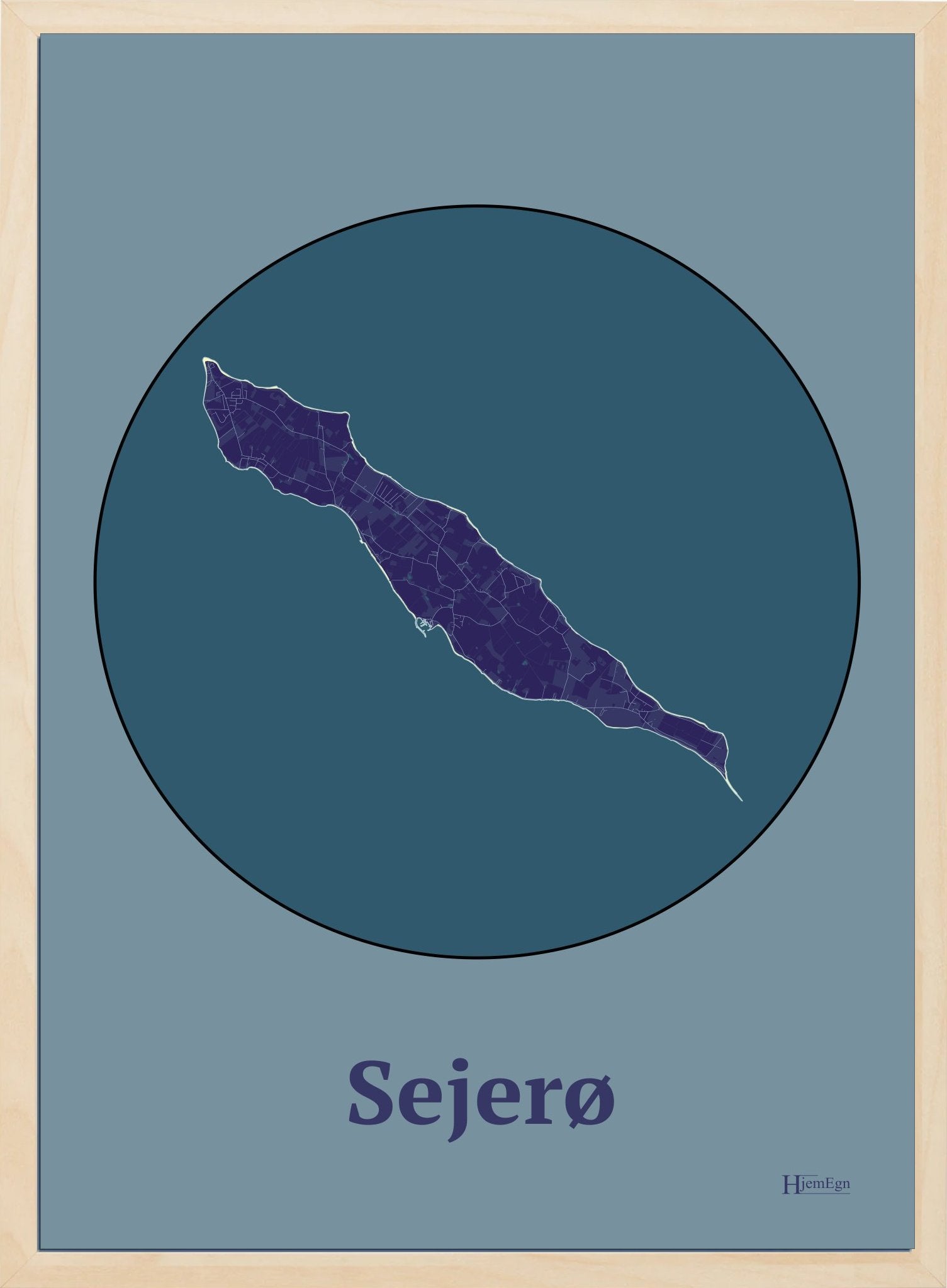 Sejerø plakat i farve mørk lilla og HjemEgn.dk design centrum. Design ø-kort for Sejerø